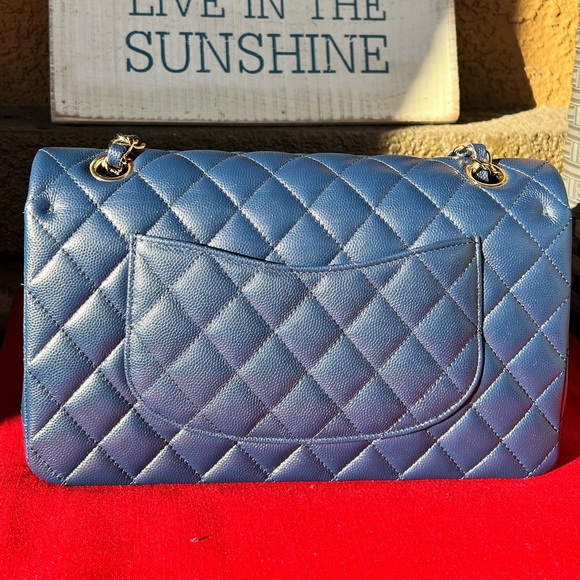 Chanel Cavier 17b medium flap - Picture 6 of 13